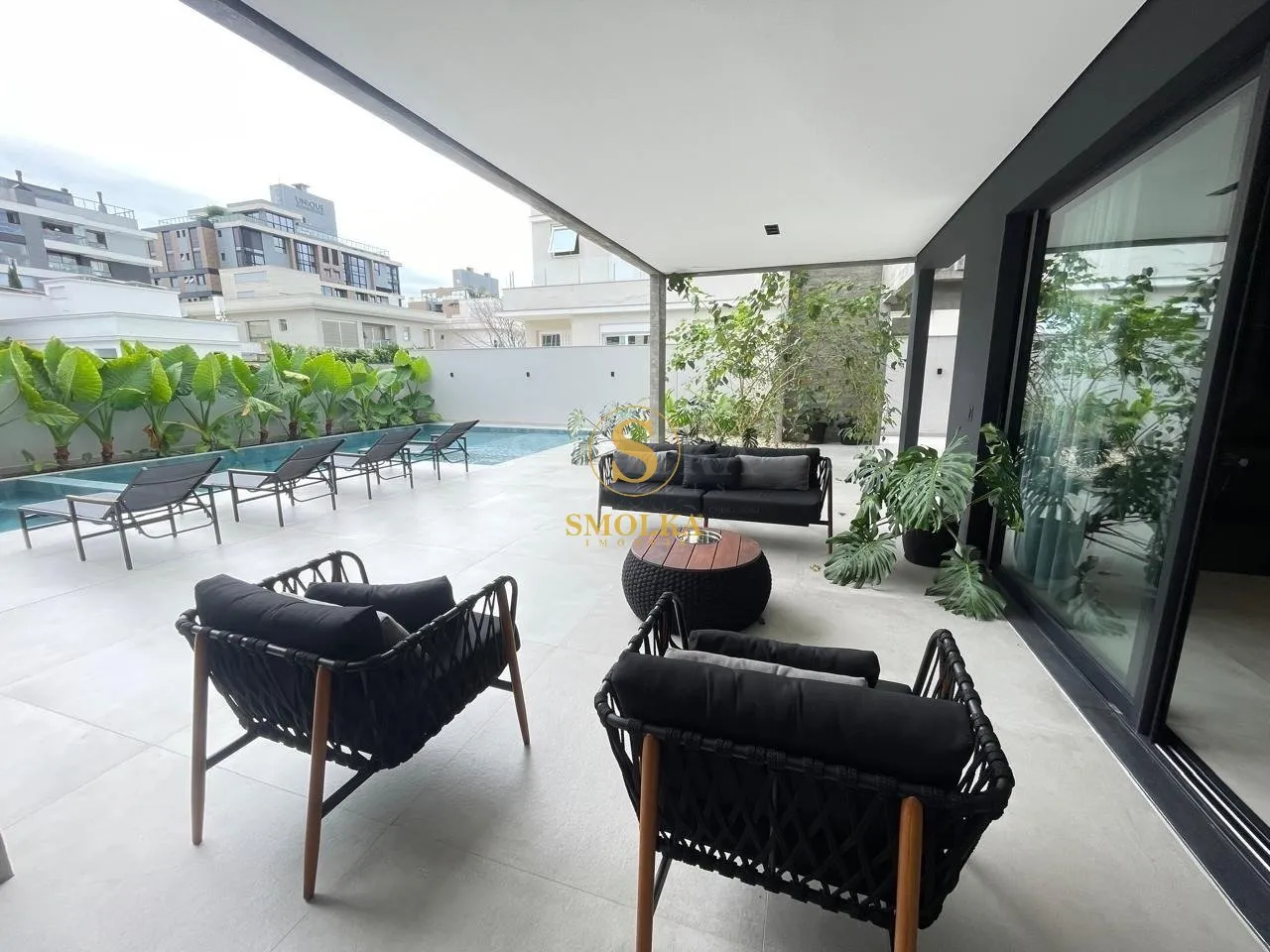 Меблированный дом 645 м² с 5 спальнями и 7 санузлами — photo 26
