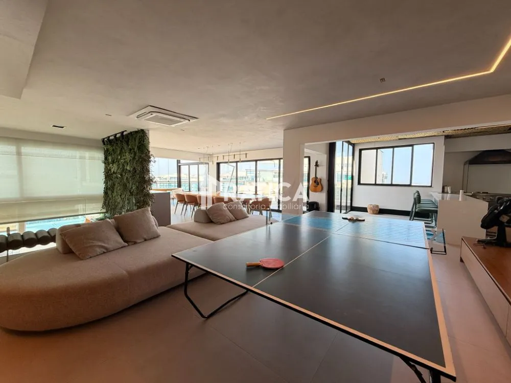 4-bedroom apartment with 5 bathrooms — photo 28