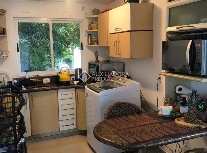 Casa com jardim privativo e 4 quartos — photo 4