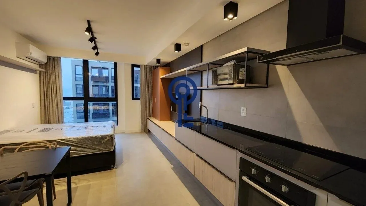 Furnished 31 m² studio on the 8th floor with parking
