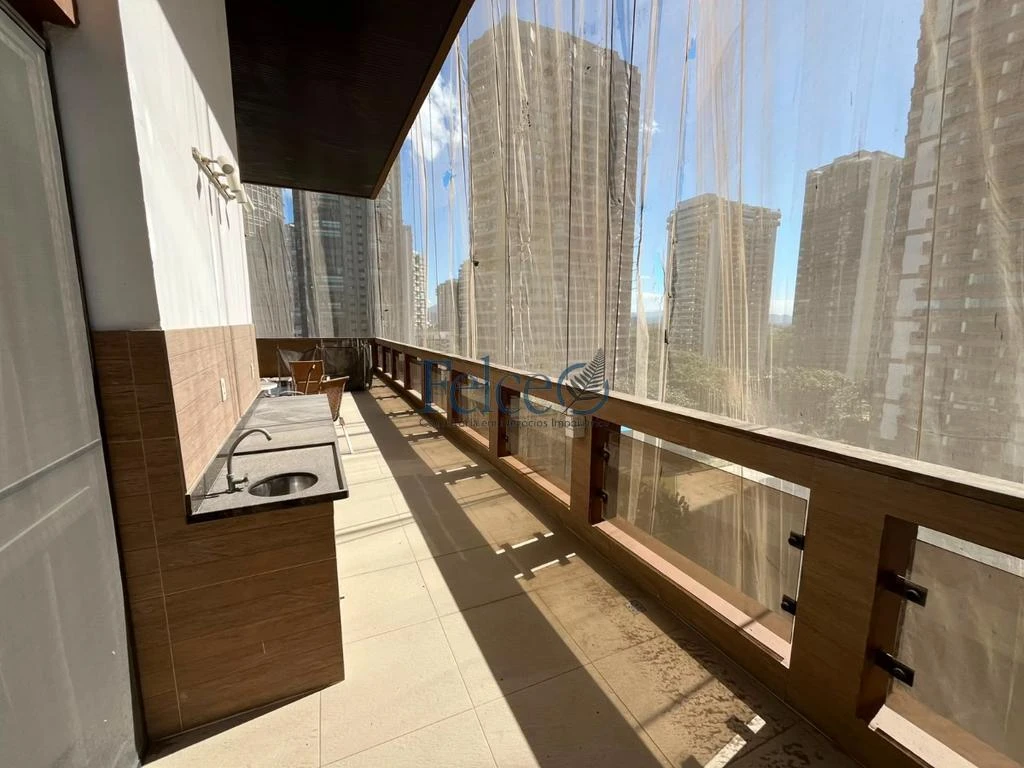 Apartamento duplex de 304 m² com 4 quartos e 3 vagas