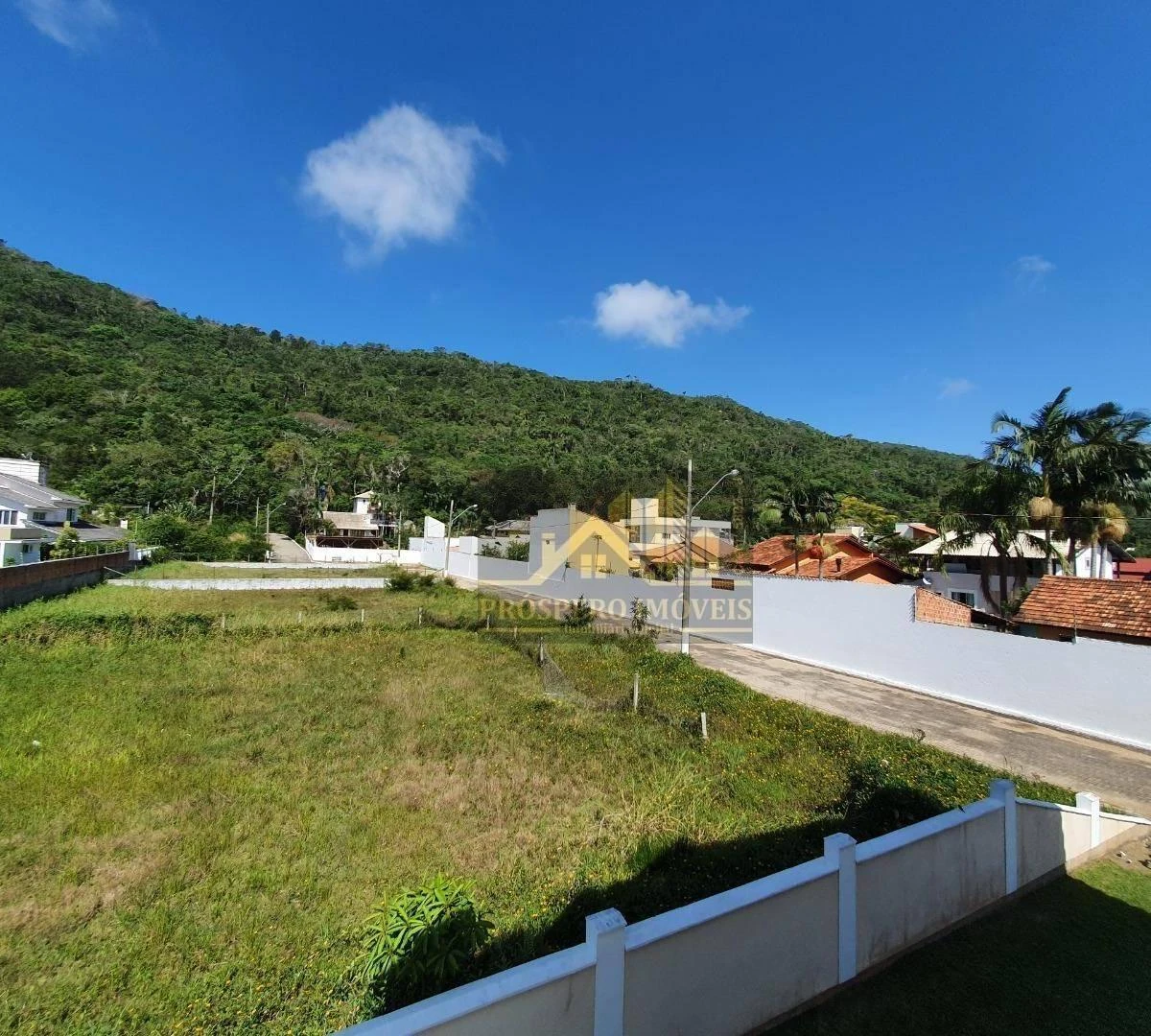 Casa de 5 dormitorios con balcón cerrado con vidrio — photo 44