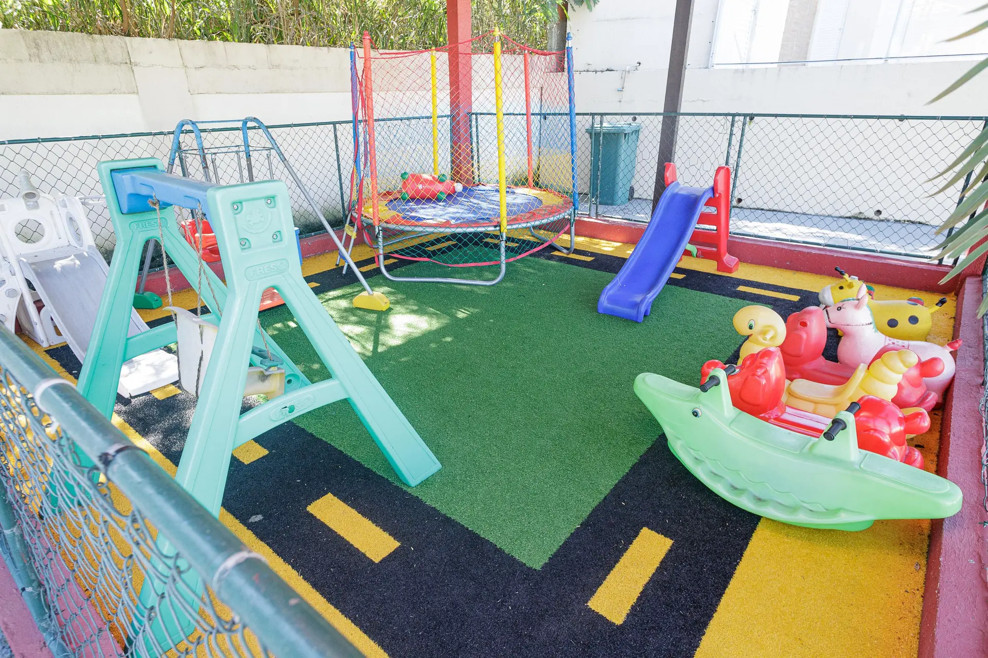 Apartamento para alugar com 2 quartos e jardim privativo