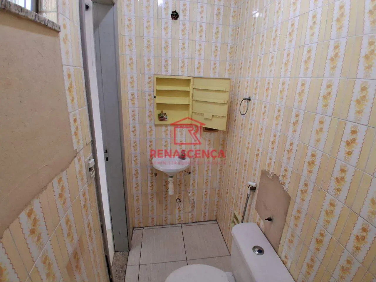 800 m² house with 6 bedrooms and private garden — photo 25
