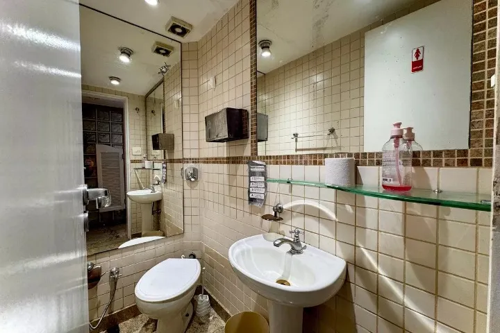 Apartamento sem mobília com 2 quartos e box de vidro — photo 6