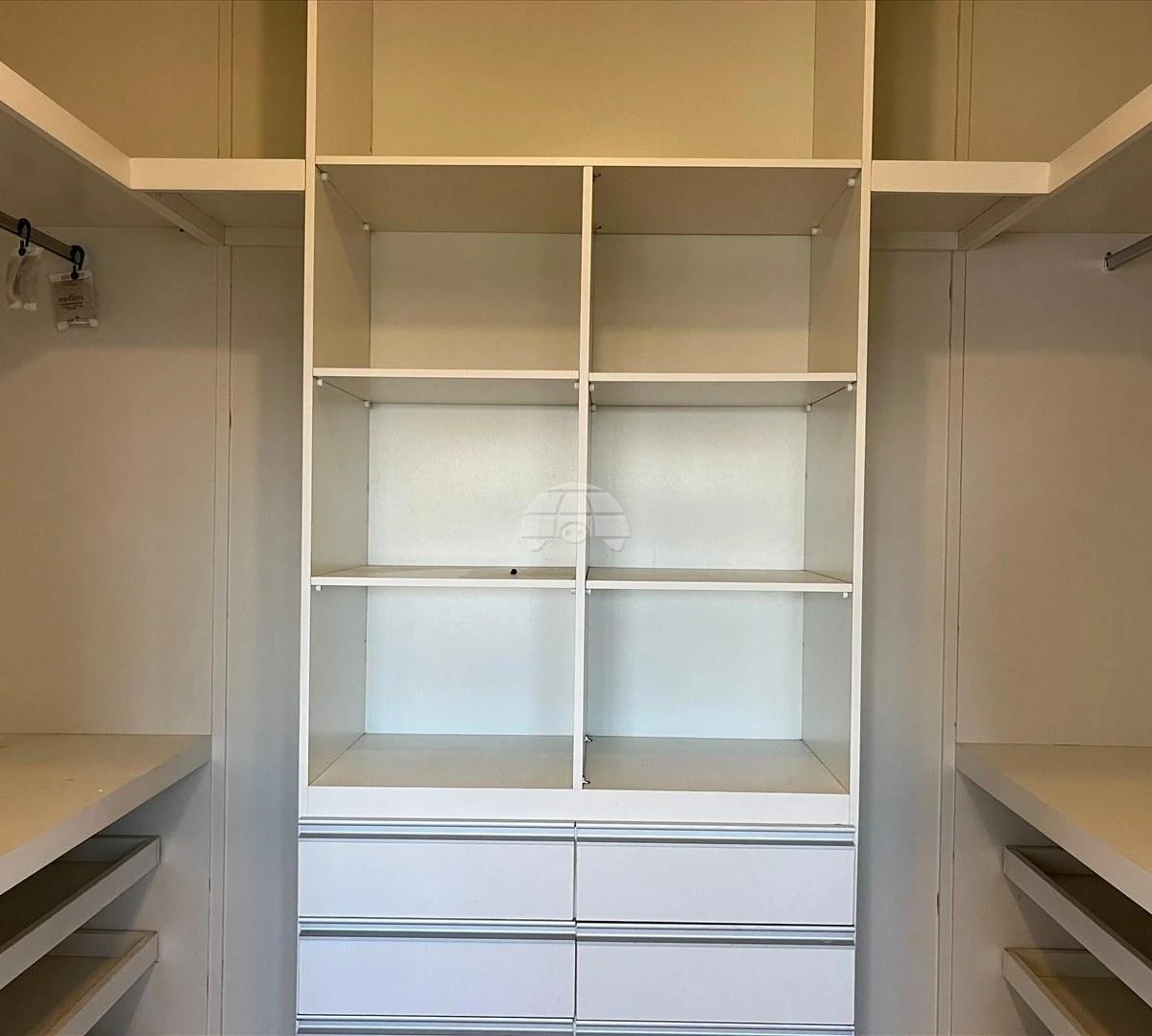 Furnished apartment, 69 m², with a dryer — photo 5