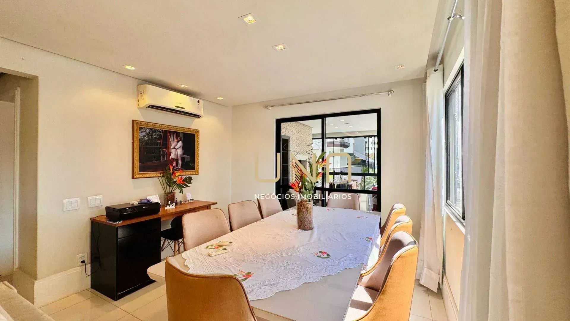 Apartamento amueblado con 4 dormitorios y 183 m² — photo 24