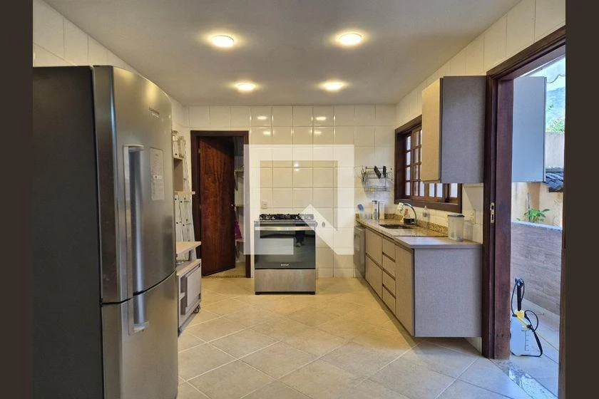 Sobrado com 3 suítes e 280 m² com 2 vagas — photo 50
