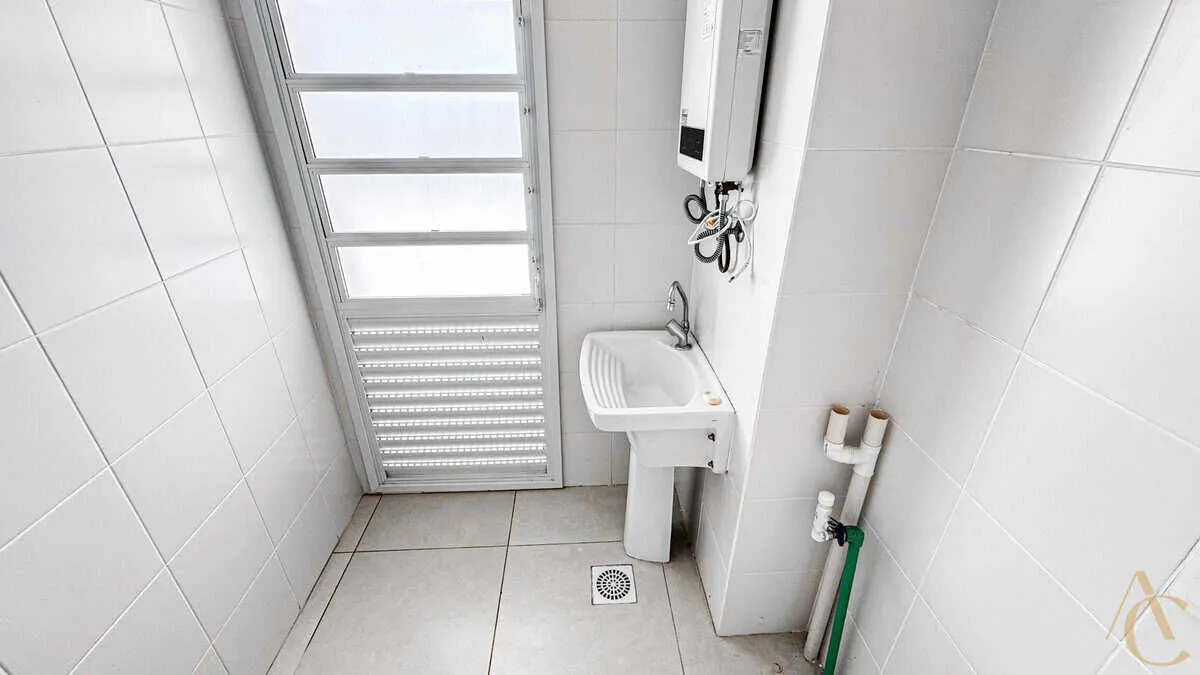 Rental apartment with 2 en-suite bedrooms and 243 m² — photo 30