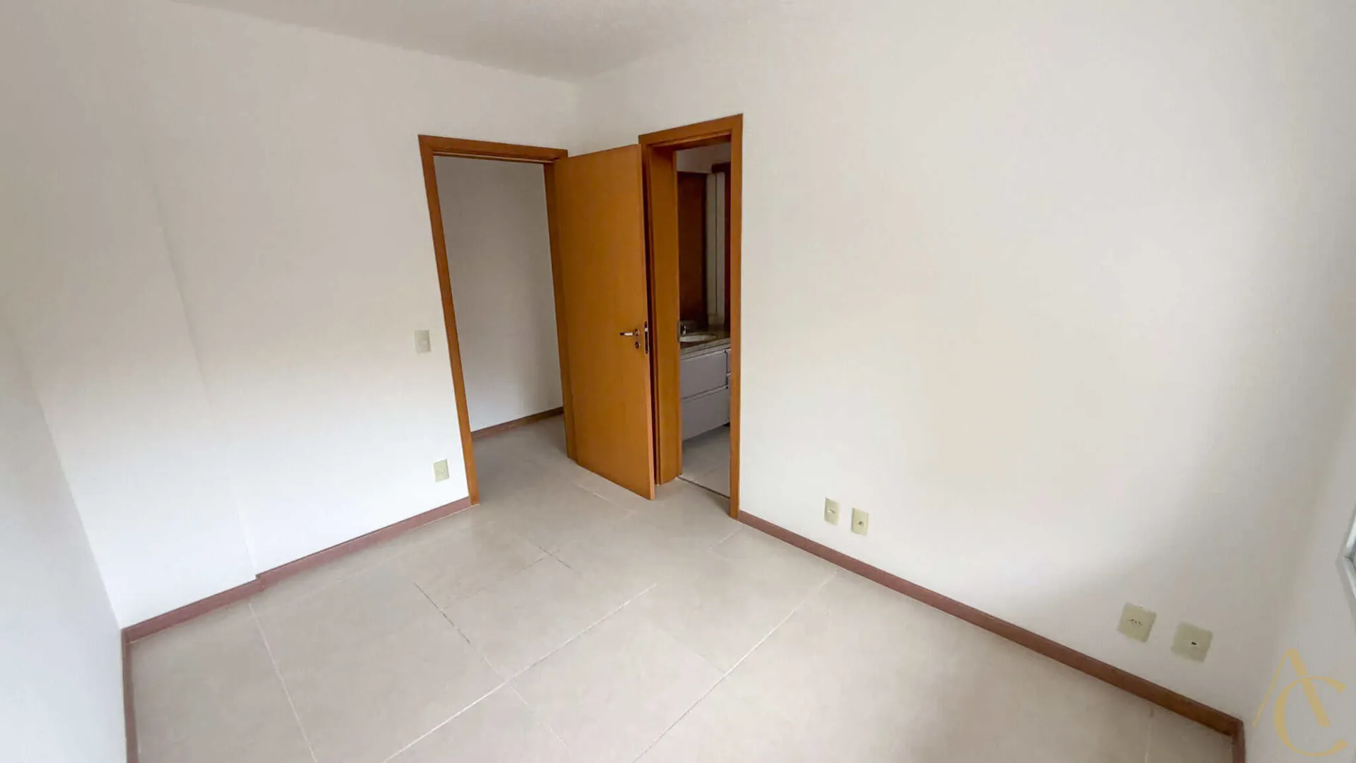Apartamento de 130 m² com 3 quartos e piscina no condomínio — photo 37