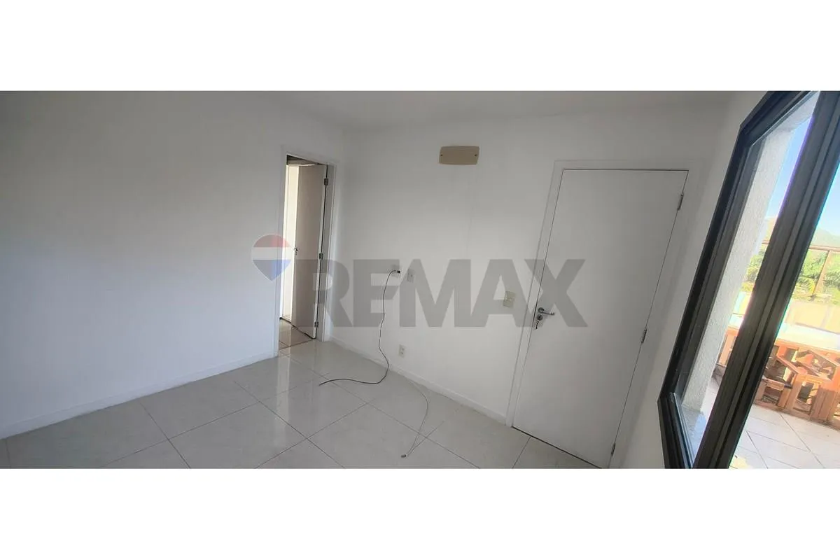 Penthouse with 3 bedrooms and a private pool on the terrace — photo 23