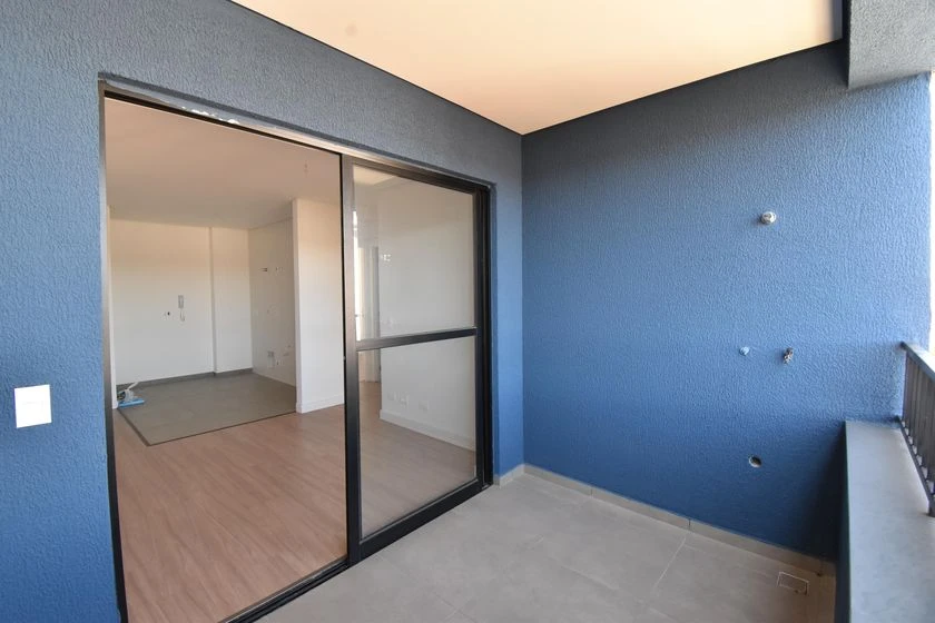 Apartment with 2 bedrooms, balcony and 1 parking spot — photo 2