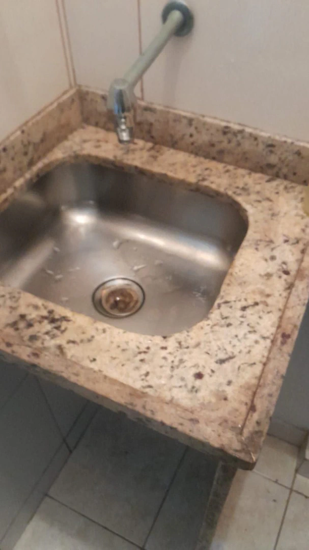 Apartamento sem mobília com 1 quarto e chuveiro elétrico — photo 10