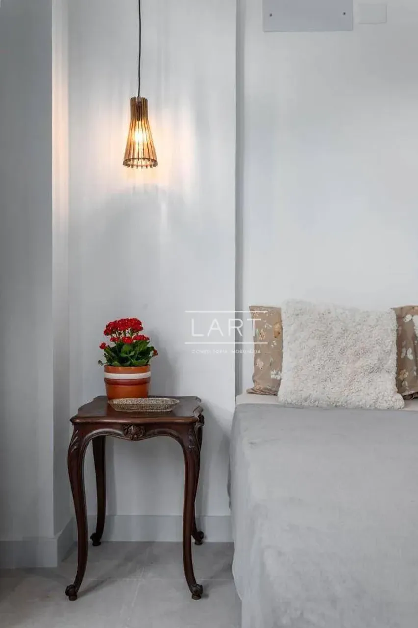Furnished 1-bedroom apartment with a balcony — photo 10