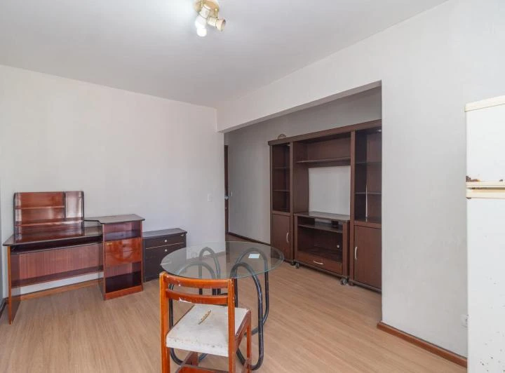Furnished 1-bedroom apartment with a balcony — photo 11