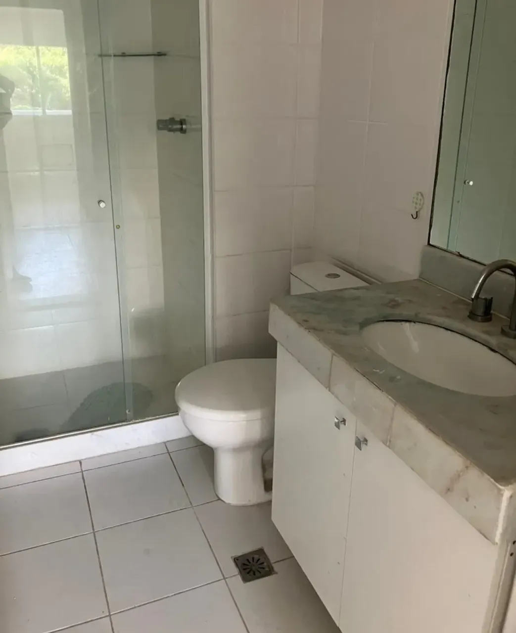 Apartamento com 2 quartos e cozinha separada com fogão — photo 13