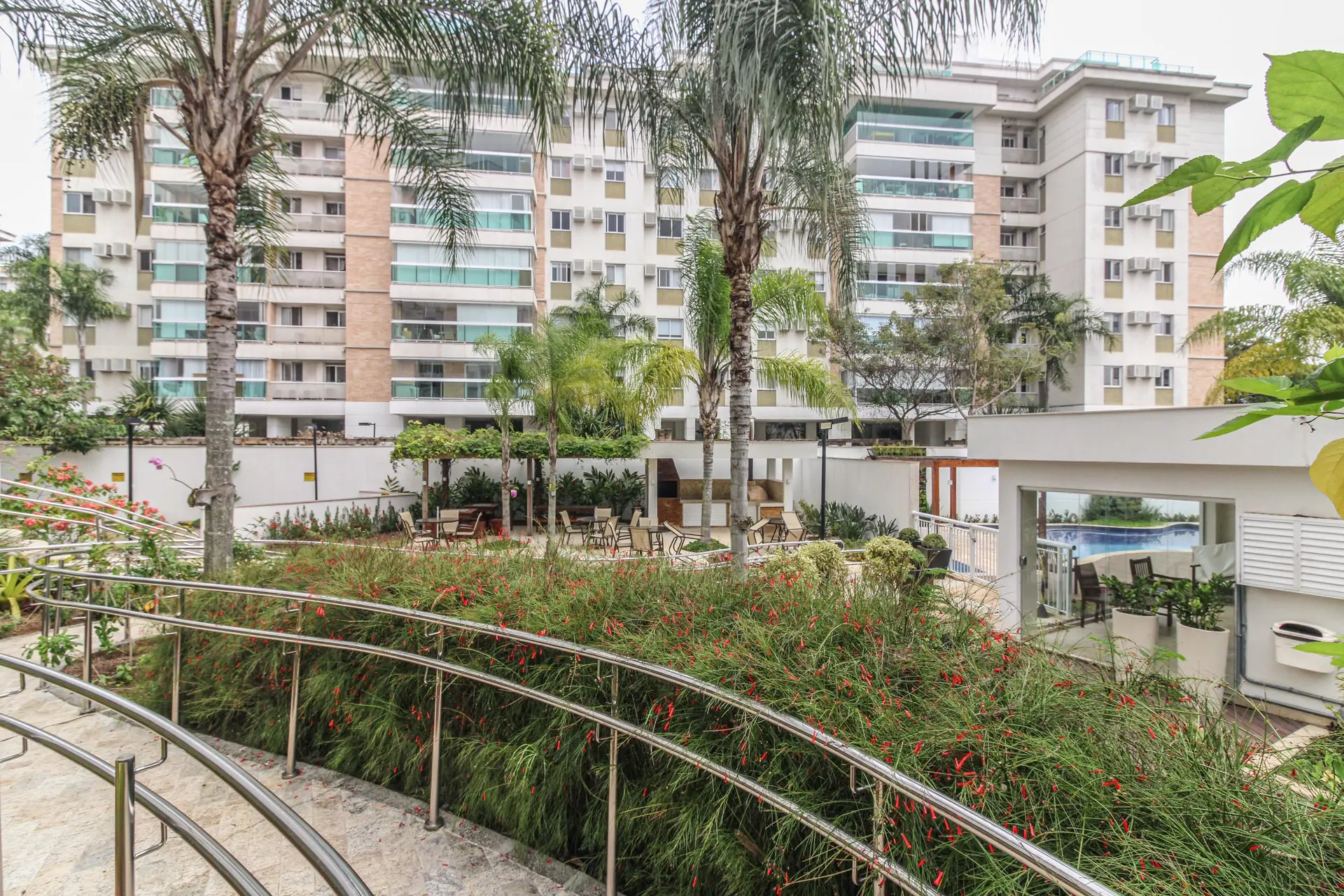 Furnished apartment, 158 m², with a water view — photo 80