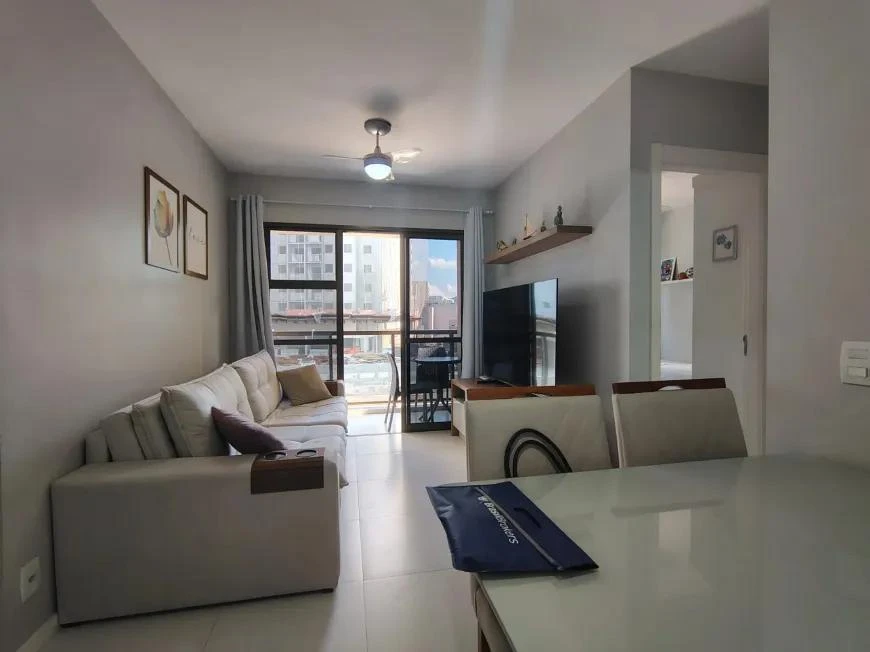 45 m² apartment with an open-plan kitchen and 2 bedrooms — photo 2