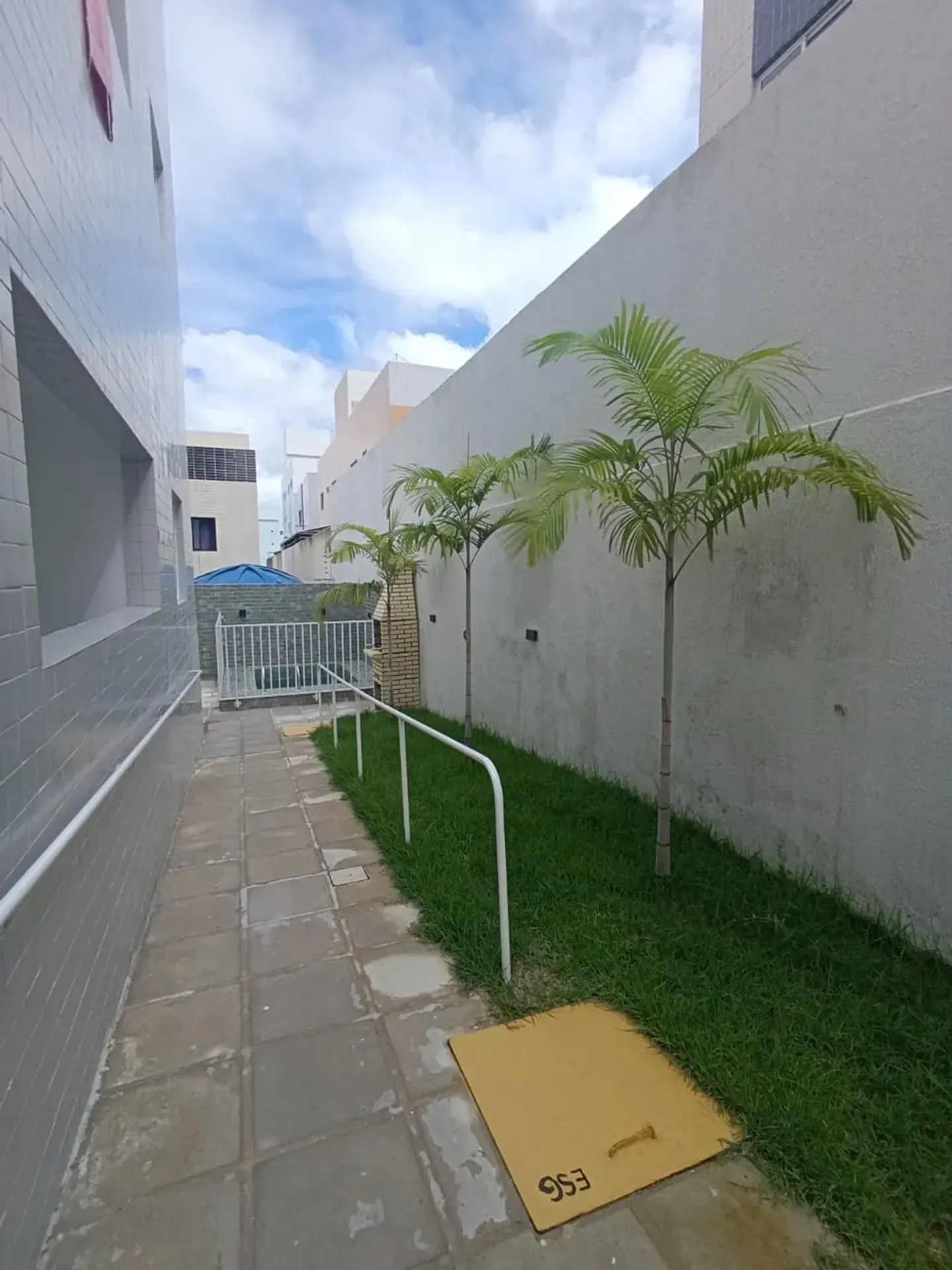 2-bedroom apartment with balcony and 1 parking spot — photo 13