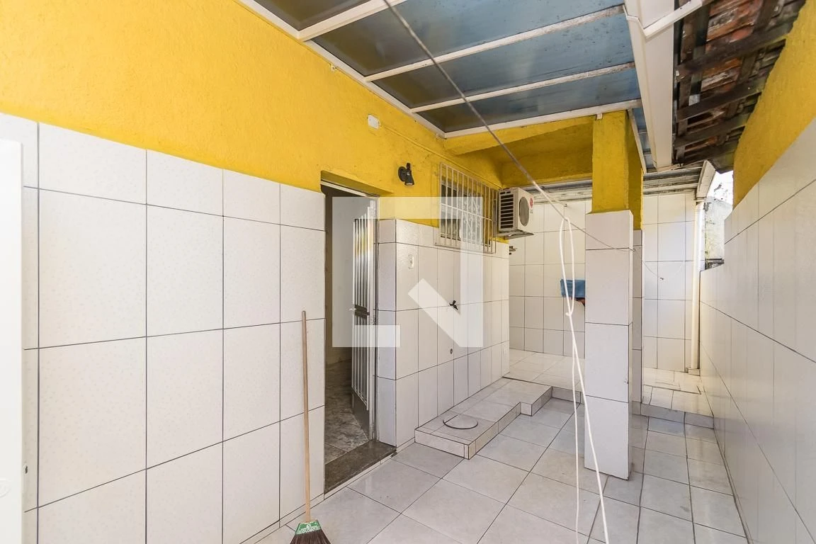 House, 190 m², with a private BBQ — photo 33