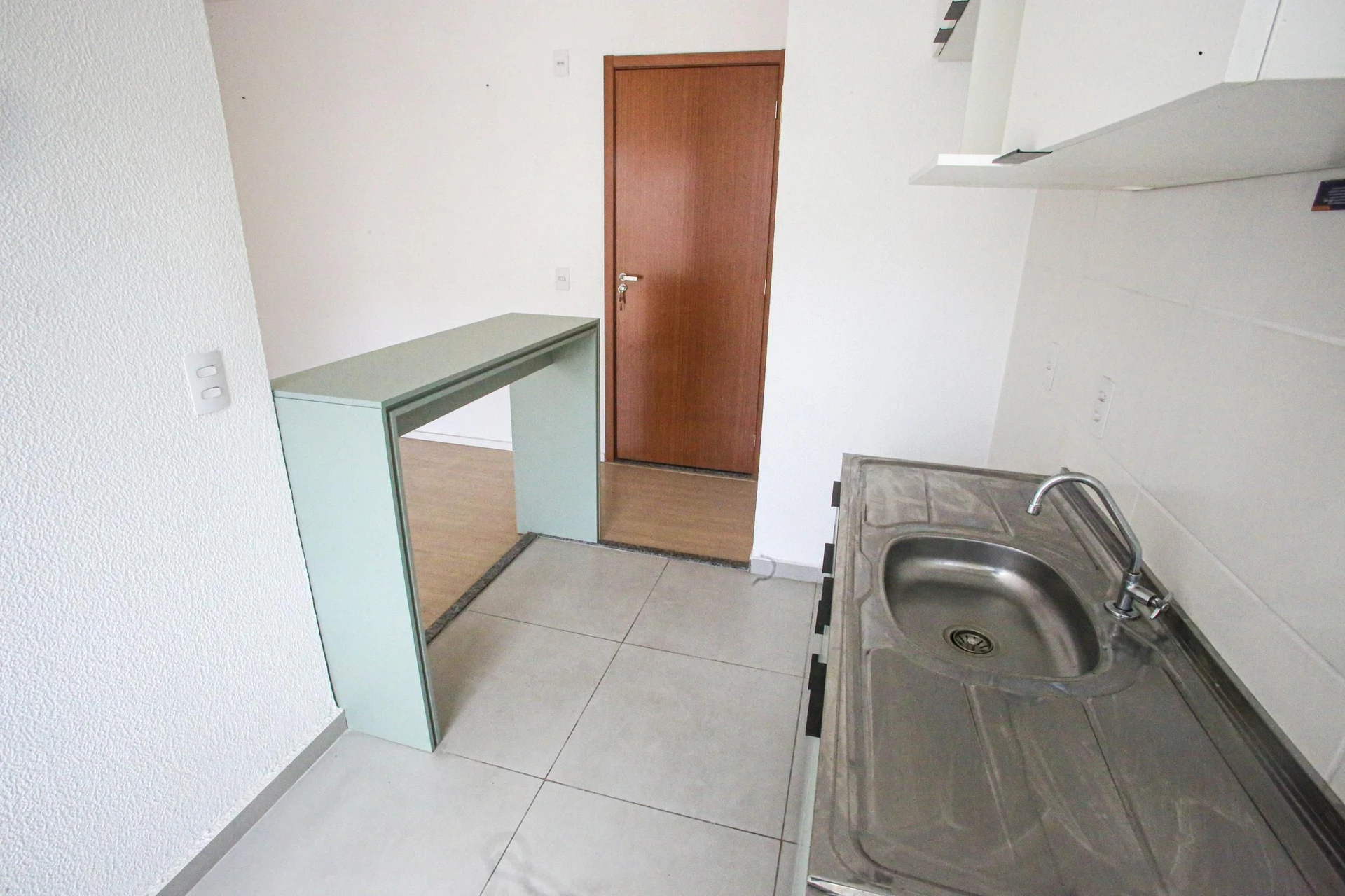 Вид на гори та 1 спальня: квартира 37 м² — photo 5