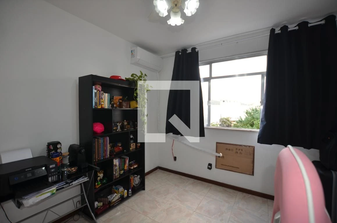 80 m² apartment with a walk-in closet and a home office — photo 31