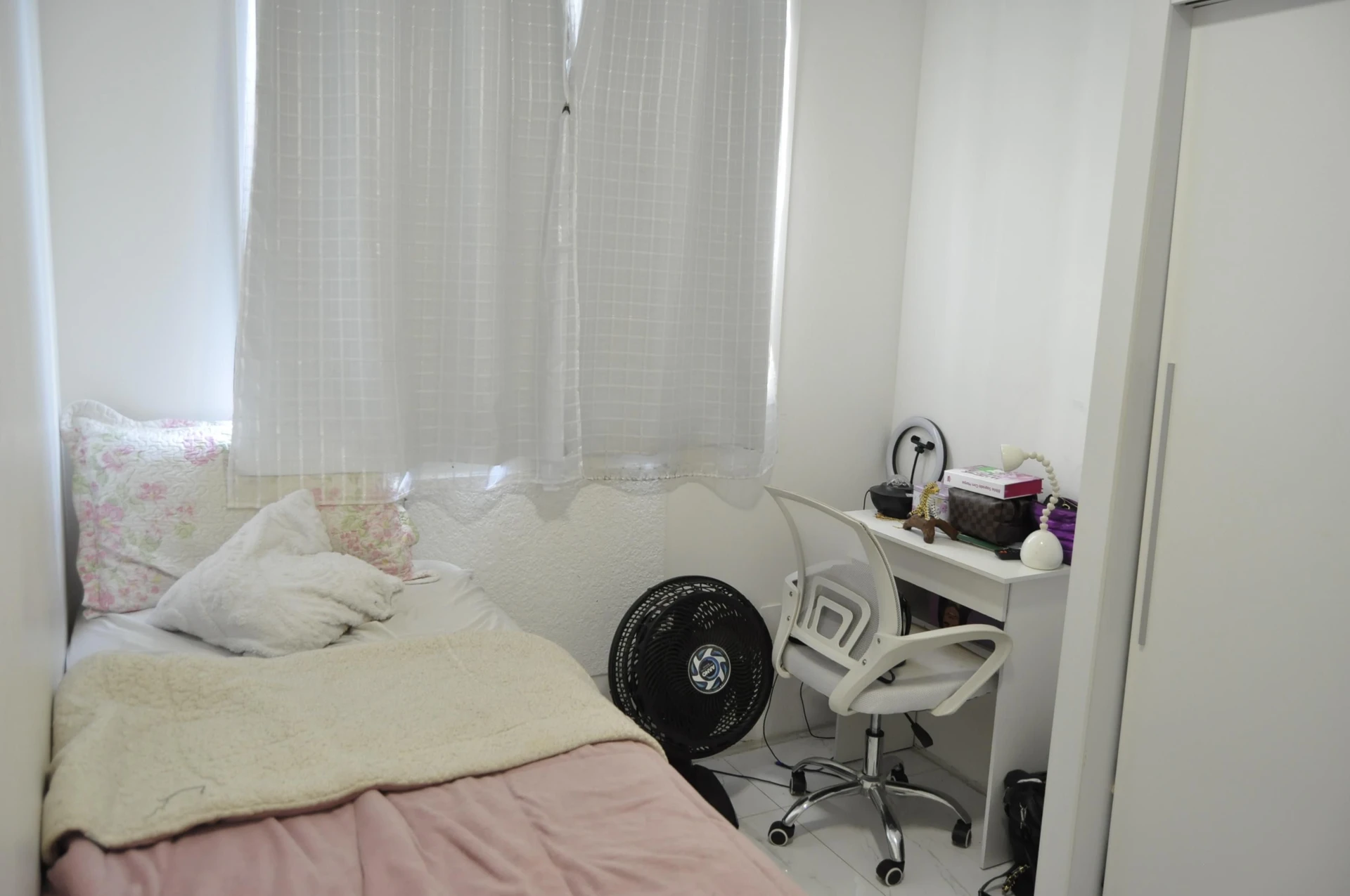 2 quartos e espaço de home office: apartamento de 45 m² — photo 27
