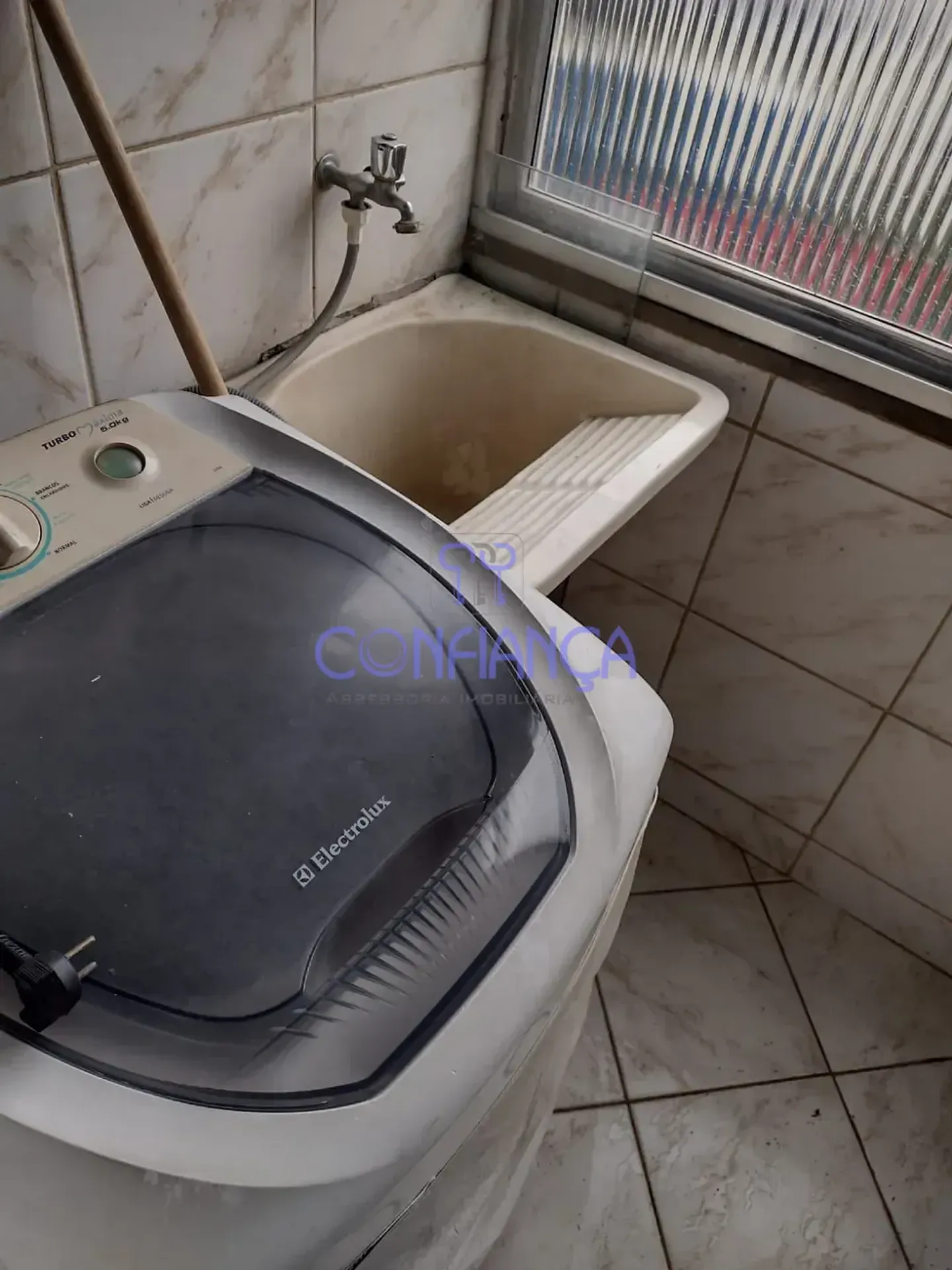 Furnished apartment, 40 m², with a washing machine — photo 9