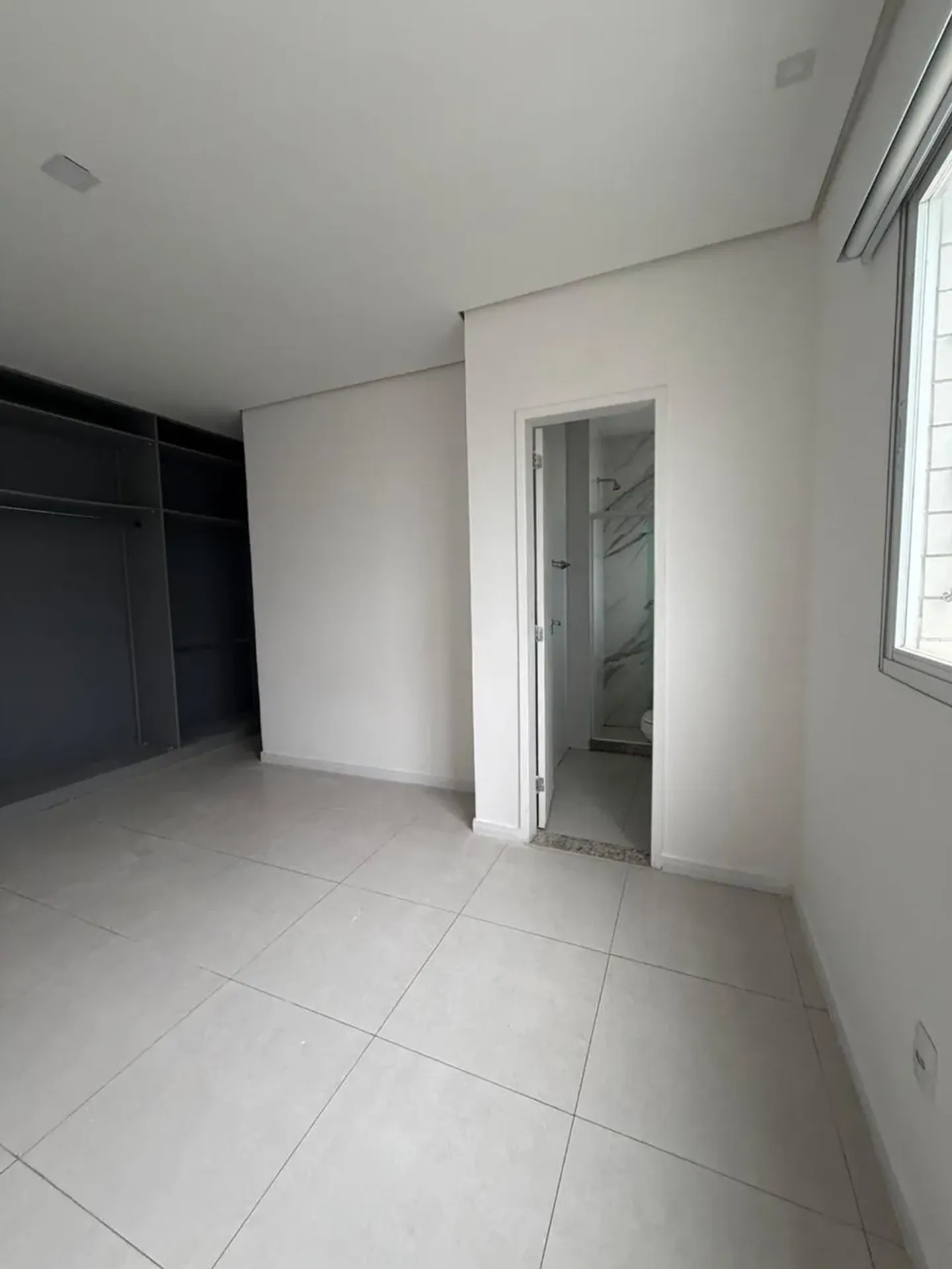 Apartamento com 3 quartos e 5 banheiros — photo 22