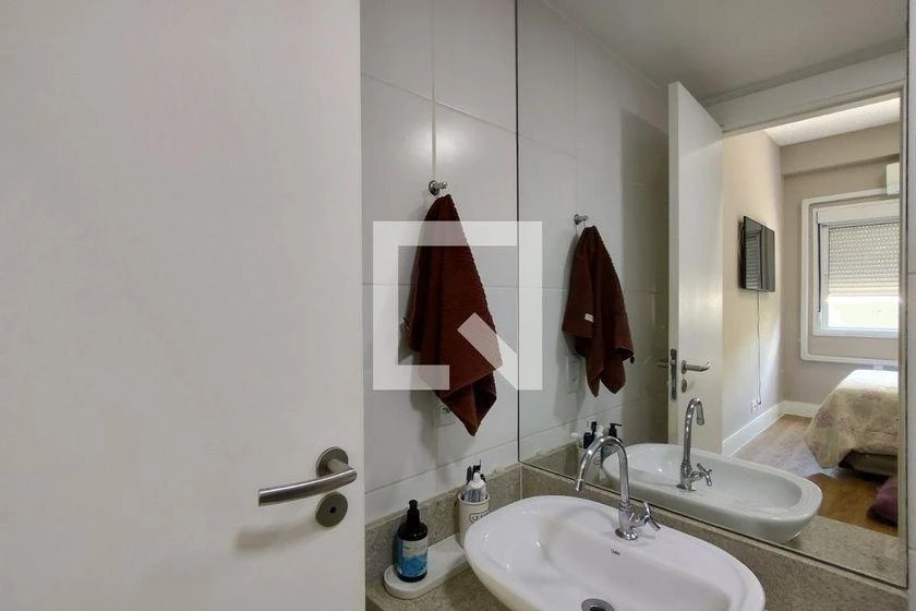 Furnished apartment, 84 m², with a home office — photo 24
