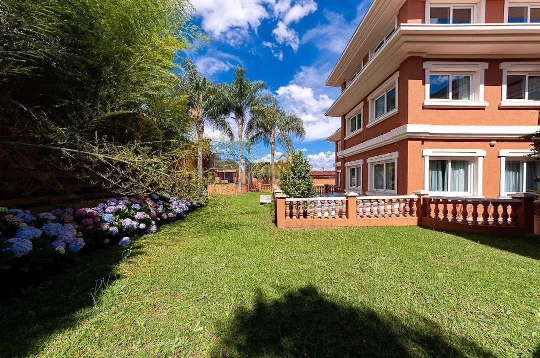 Casa com 4 suítes e jardim privativo, 7 banheiros — photo 67
