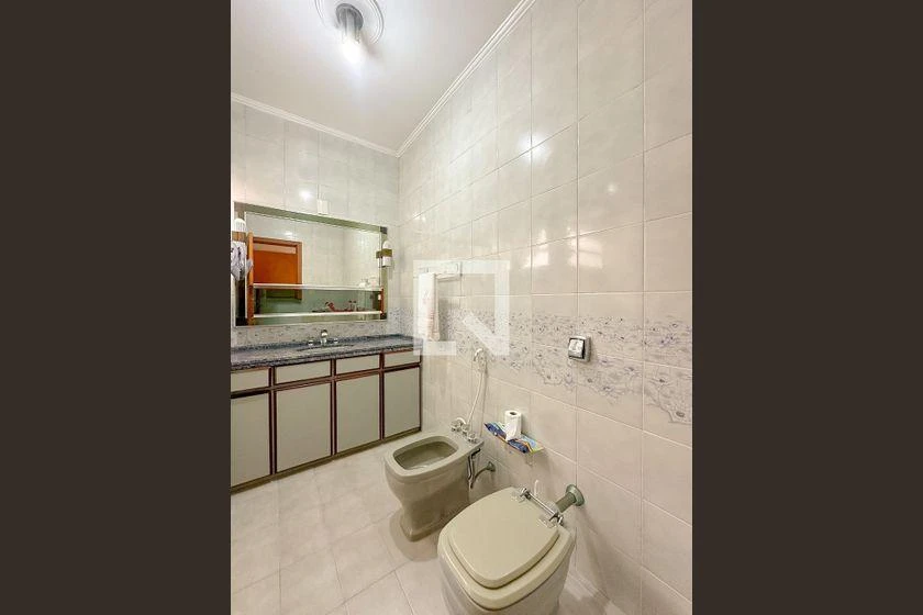 Furnished house, 250 m², with a bathtub — photo 38