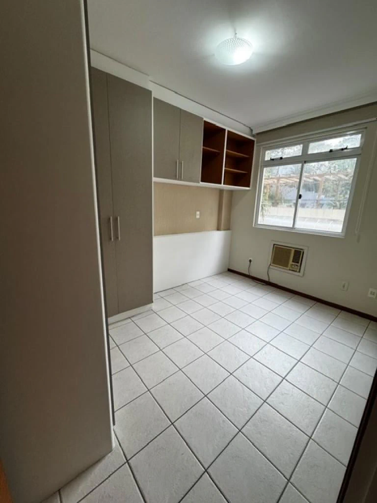 95 m² apartment with 2 bedrooms and a suite — photo 10