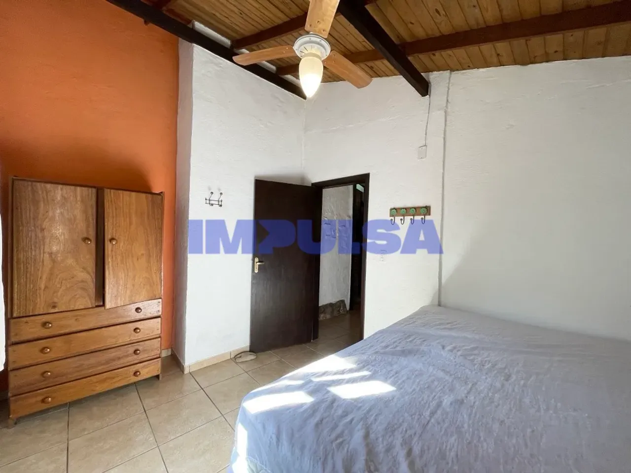 3-bedroom house with a fireplace in Florianópolis — photo 20
