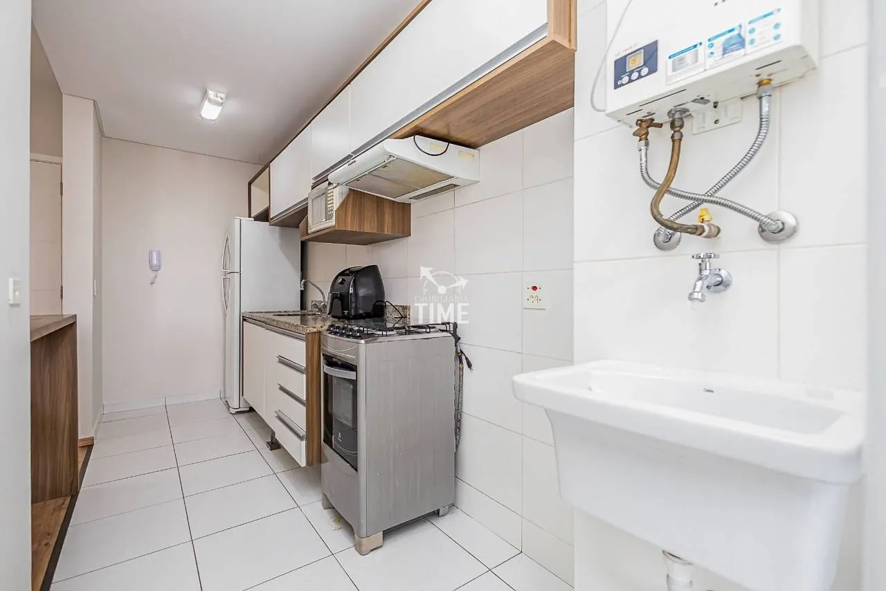 Деревянный пол или ламинат и 1 спальня: квартира 51 м² — photo 6