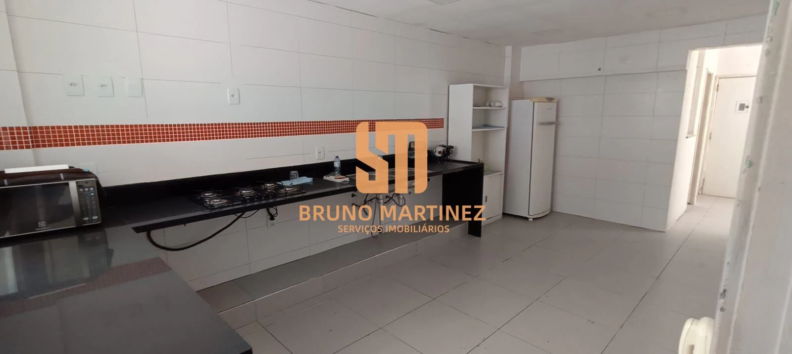 Furnished 3-bedroom apartment, 207 m², 2 parking spots — photo 3