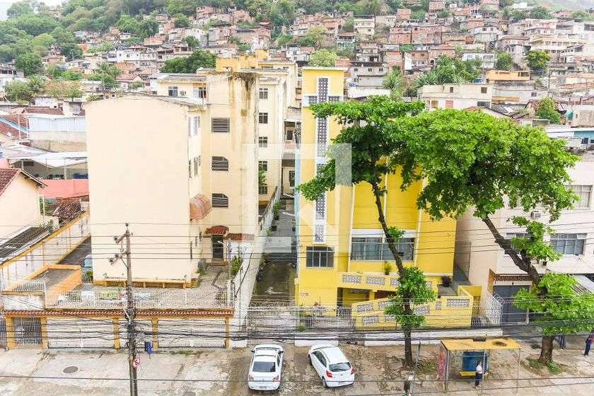 Apartamento de 2 habitaciones con cocina separada y 40 m² — photo 11
