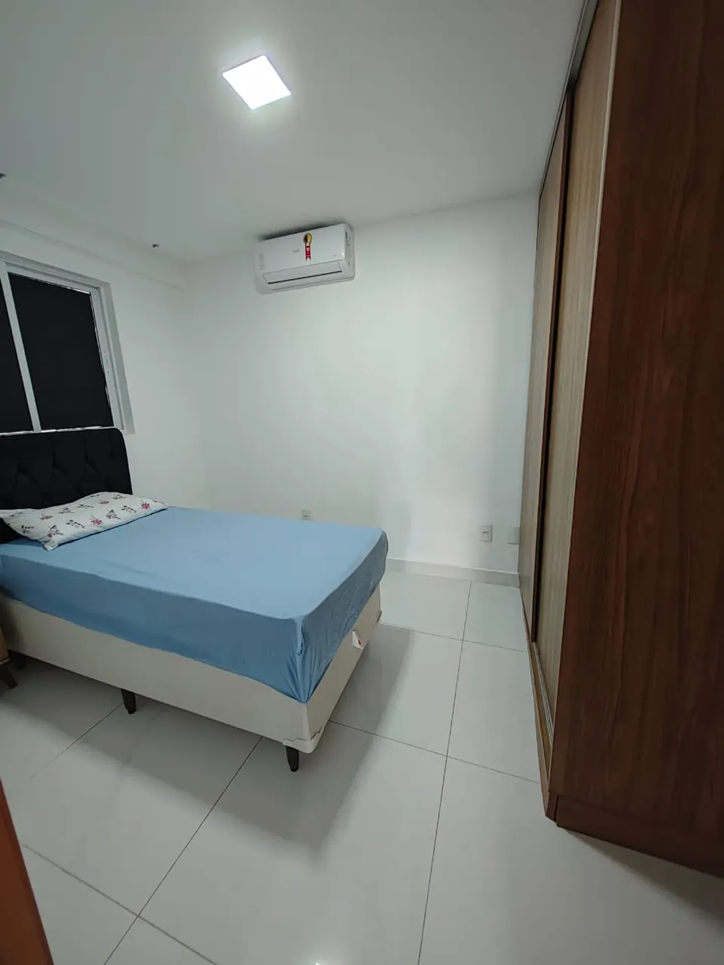 Apartment with 2 bedrooms and a gas stove kitchen — photo 11