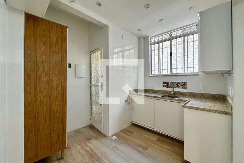 Rental apartment with 2 bedrooms and 65 m² — photo 2