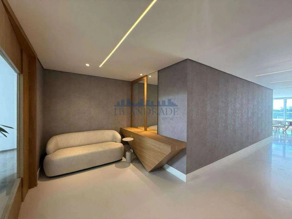 Furnished house with 4 en-suite bedrooms and 993 m² — photo 24