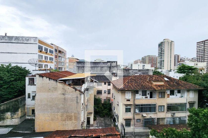 2-bedroom apartment in a building with a pool — photo 18