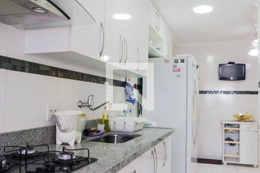 Furnished apartment, 150 m², with a glass-enclosed balcony — photo 24