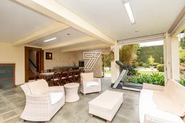 Furnished house with 3 bedrooms and 5 bathrooms — photo 36