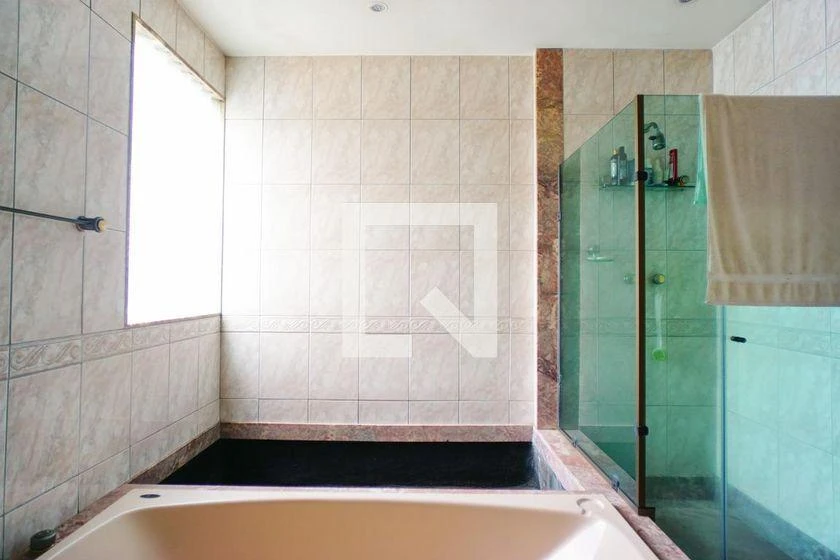 Будинок у кондомініумі на 5 люксів і з приватним садом — photo 32
