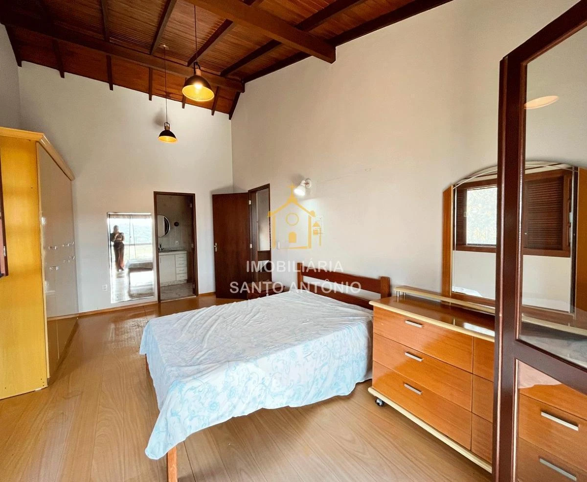 3-bedroom house with a water view in Florianópolis — photo 35
