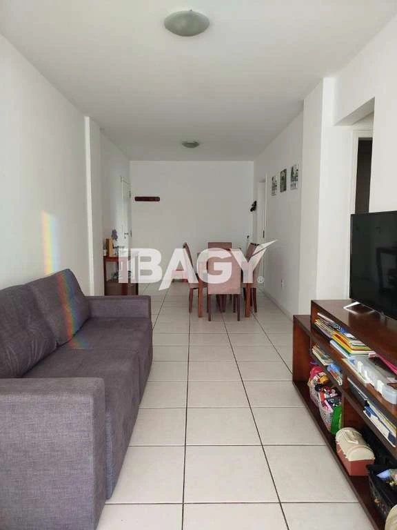 Apartamento de 3 quartos com cozinha fechada e área de 126 m² — photo 2