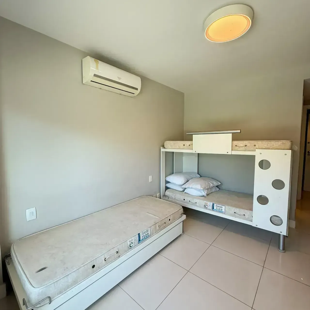 85 m² apartment with 2 bedrooms and 3 bathrooms — photo 17