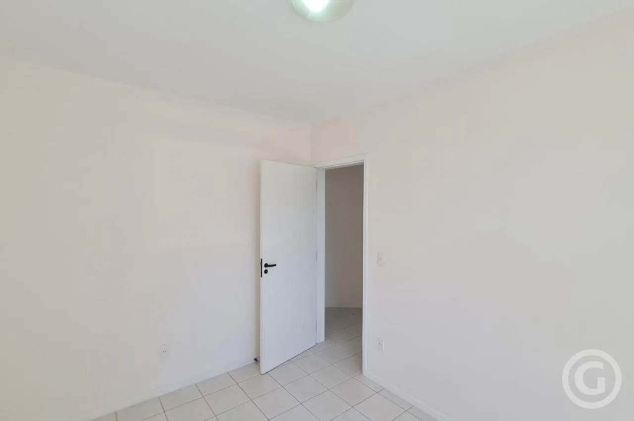 82 m² apartment with 2 bedrooms and covered parking