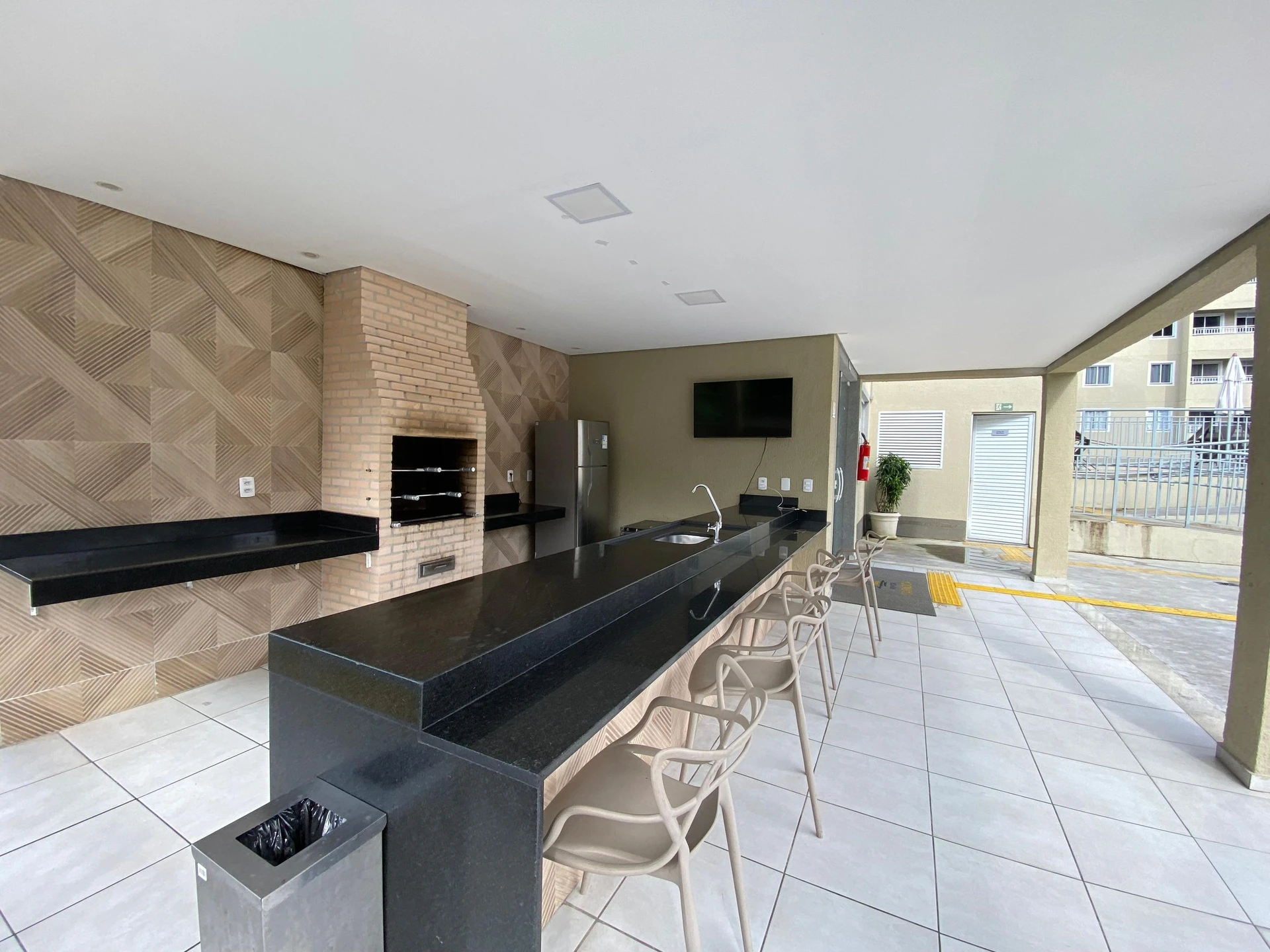 One-bedroom apartment with a grill on the balcony — photo 5