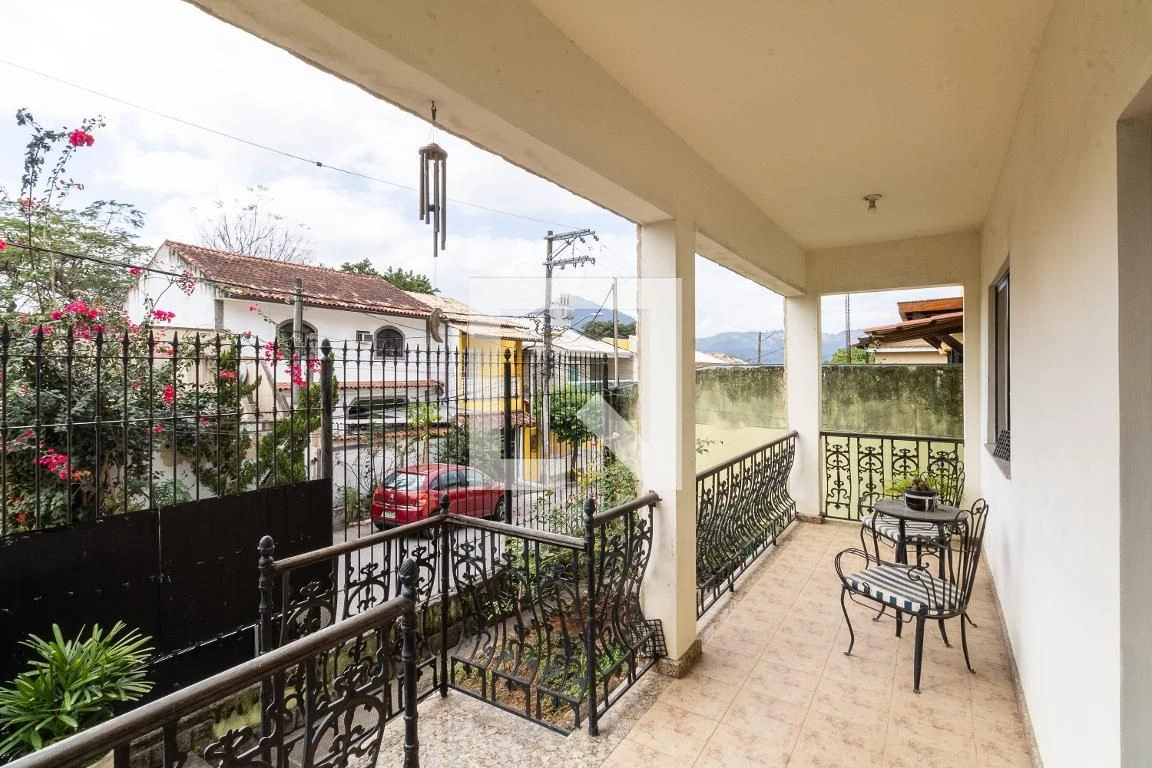 Casa de 2 andares com 238 m², 3 quartos e jardim — photo 7